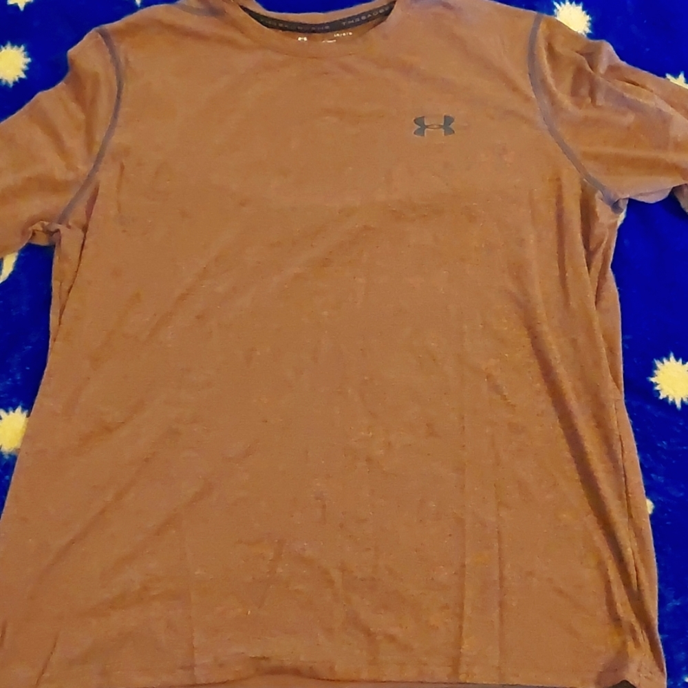 Under Armour tee